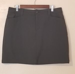 EDDIE BAUER * Women's 10 Gray Skort